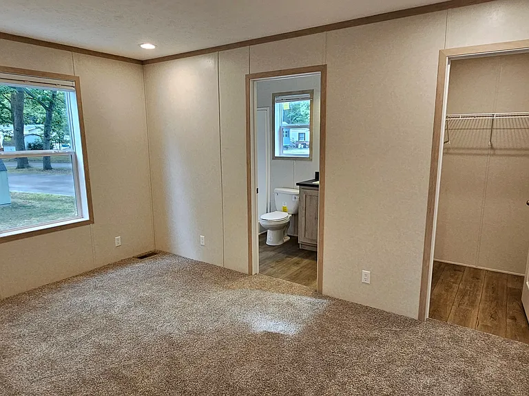 Norton Shores — Photo 18