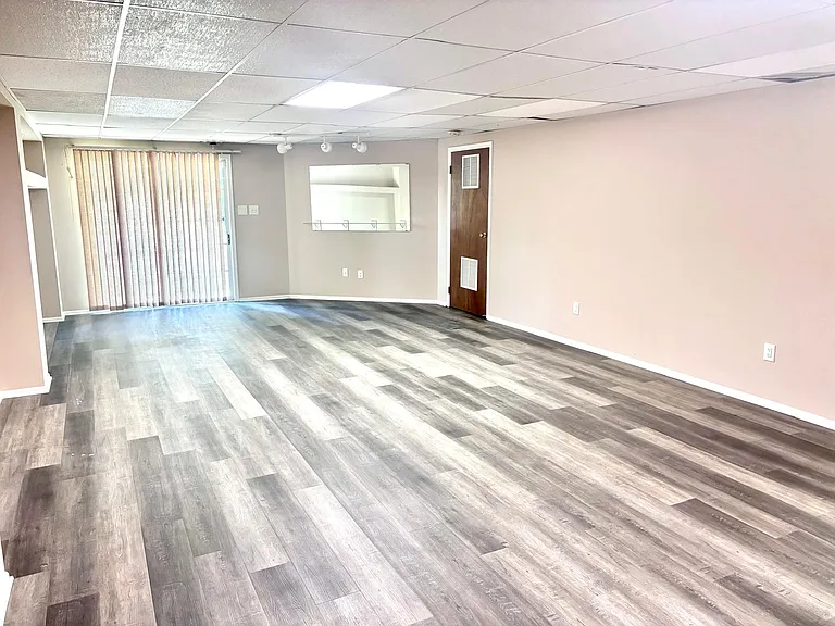 103 Bedford Pl — Photo 28
