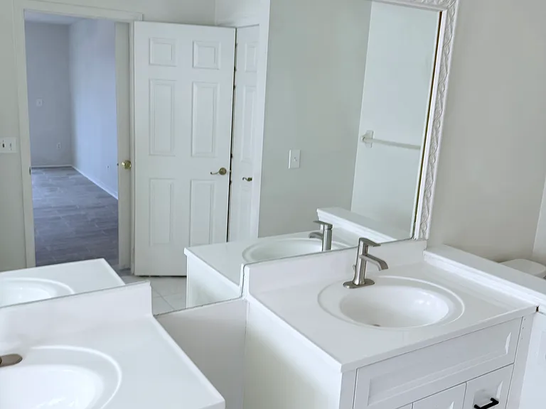 651 Queensbridge Dr — Photo 14