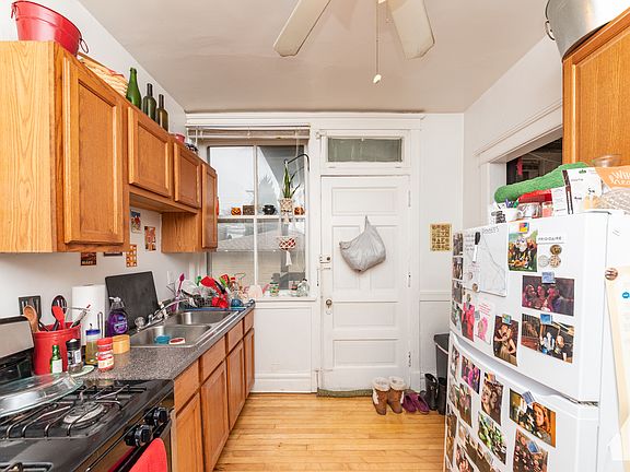 5th image of 1710 W Balmoral Ave #1