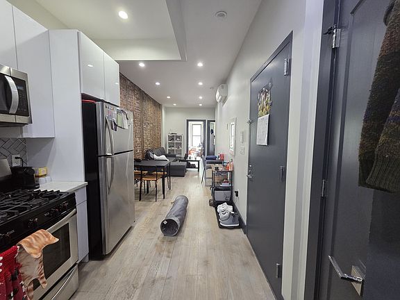 2nd image of 1473 Bushwick Ave #2L
