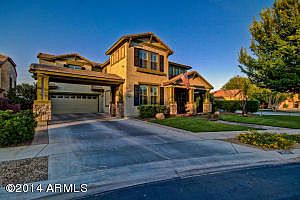 4th image of 3932 E Parkview Dr