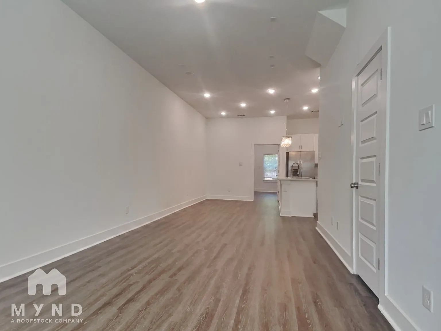 4 bed, 2.0 bath, 1620 sqft, $1,795 — Photo 3
