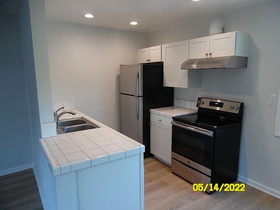 5th image of 1255 Seward St APT 303
