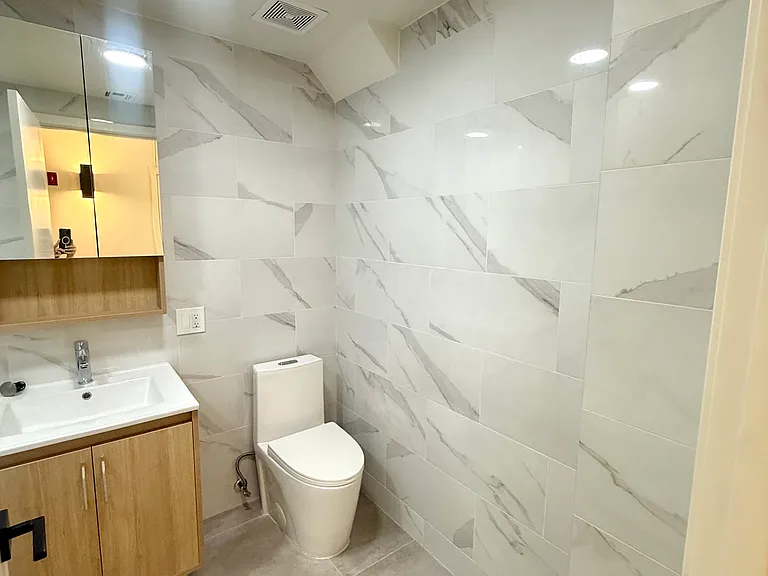 3144 Emmons Ave #3 — Photo 5