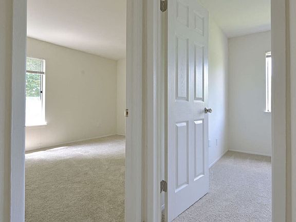 3rd image of 3355 Thornwood Trl #1107