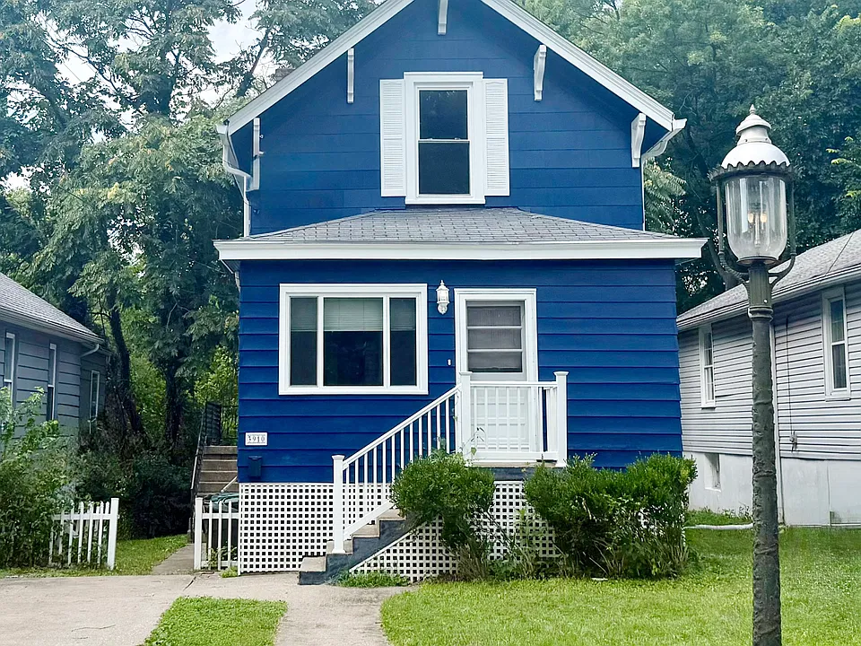 3910 Oakpark Pl