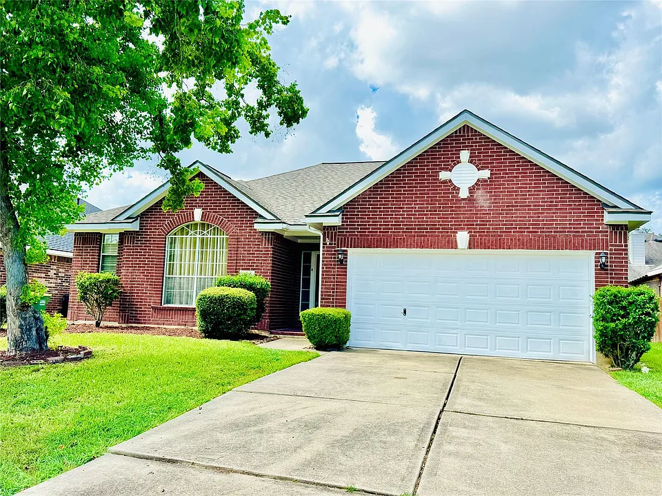 3611 Sheldon Dr