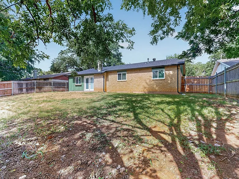 2606 Hilldale Blvd — Photo 44