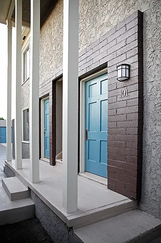 4115 W Toluca Lake Ave #102 Photo 1