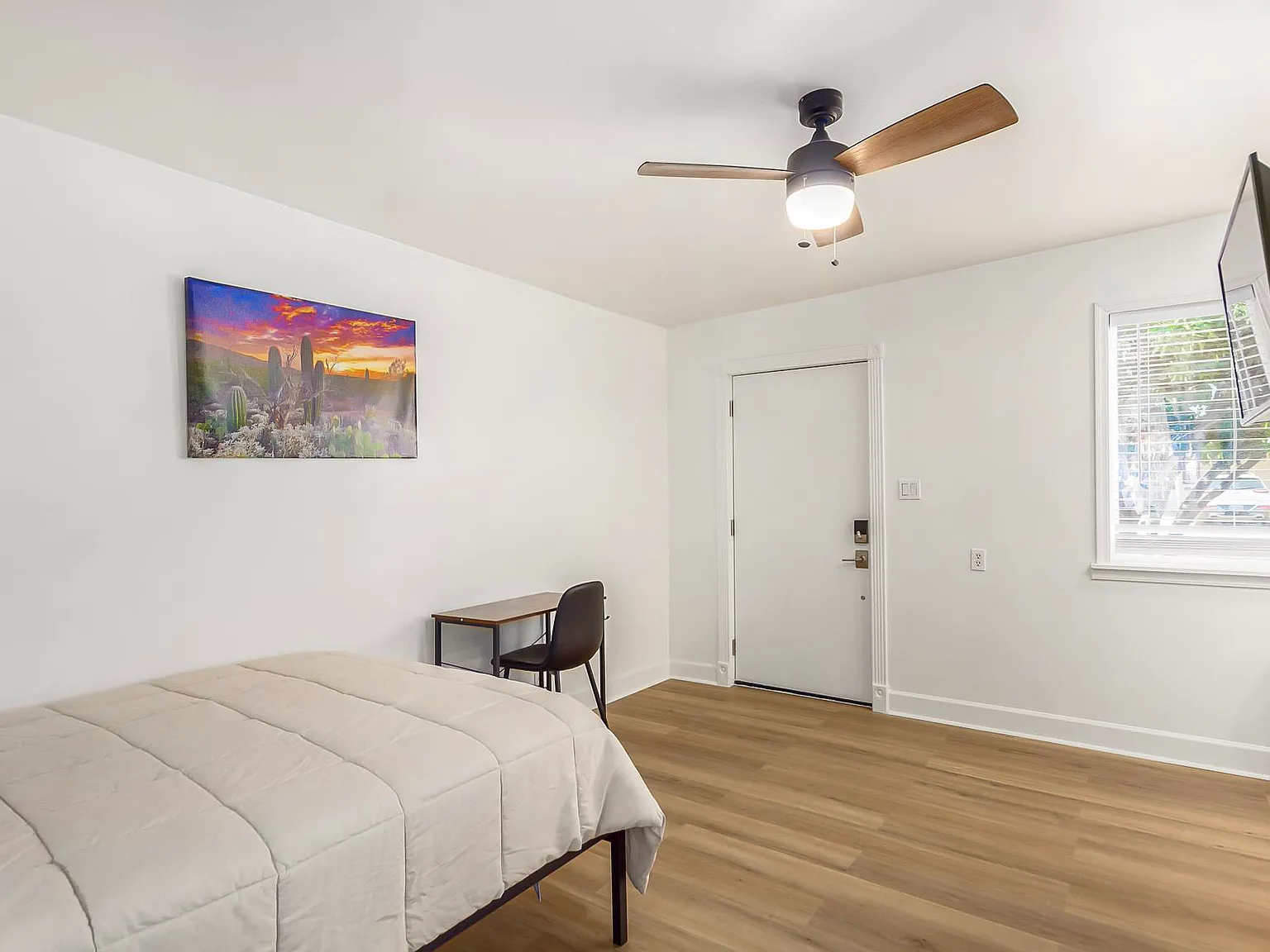 4 bed, 5.0 bath, 2131 sqft, $1,343 — Photo 2