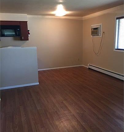 2nd image of 4231 Forrest Hill Pl APT 5