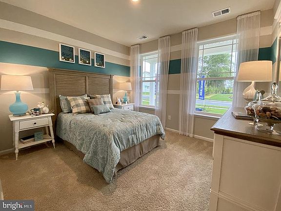 3rd image of 37165 Sparkling Sea Dr