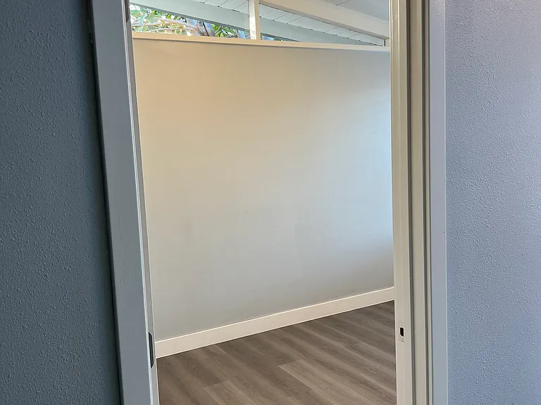 742 Lakebird Dr — Photo 15