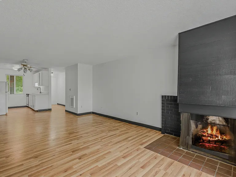 14095 SW Walker Rd #95 — Photo 6