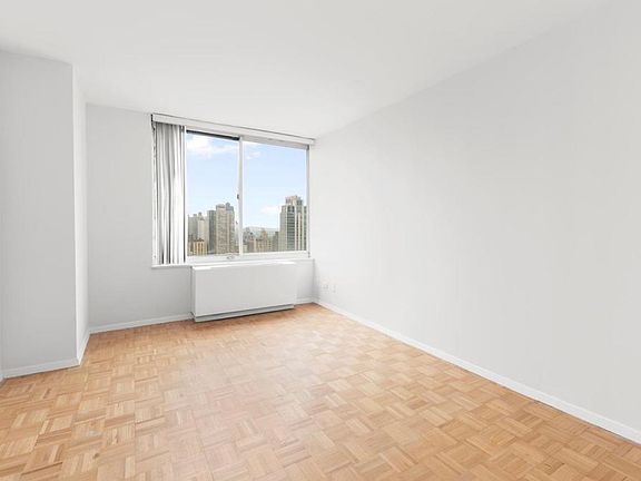 3rd image of 404 E 79th St APT 28D