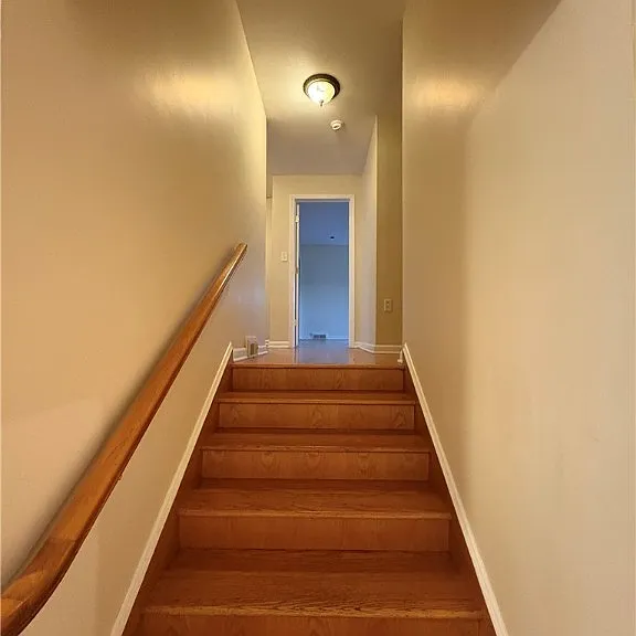 215 Locksley Rd — Photo 12
