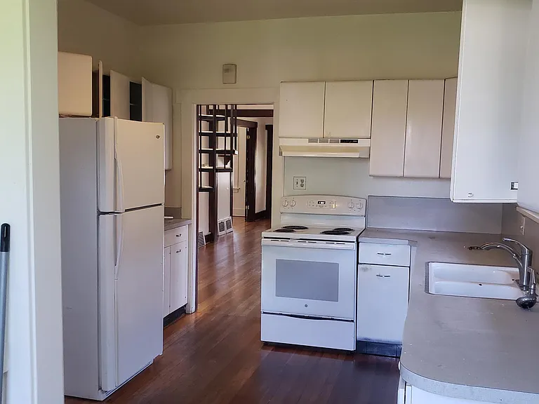 371 N Corona St — Photo 14