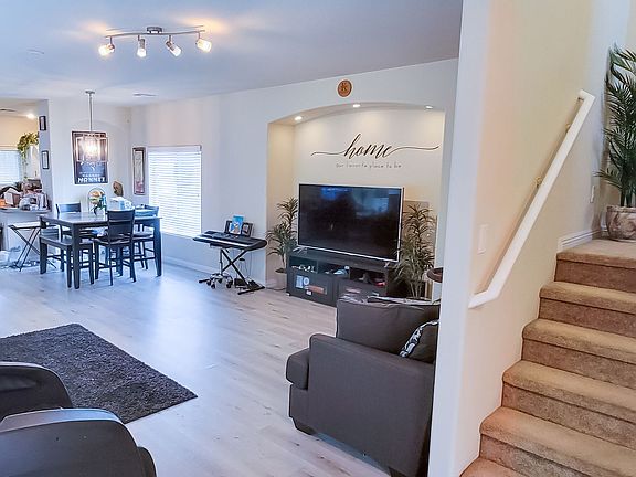 4th image of 6020 Sea Cliff Cove St