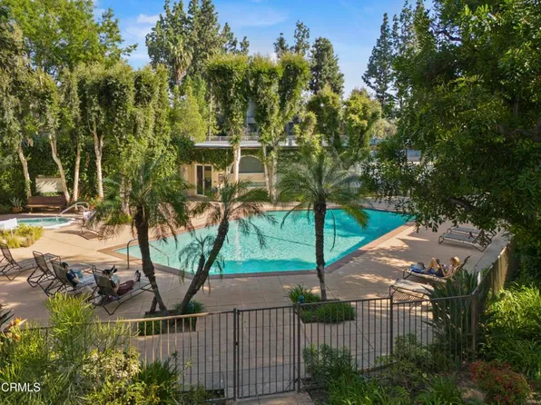 22330 Victory Blvd APT 401, Woodland Hills, CA 91367