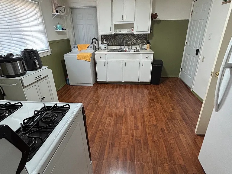 201 Mackinaw St #4 — Photo 10