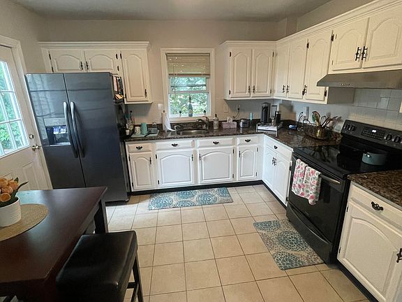 5th image of 247 School St #2