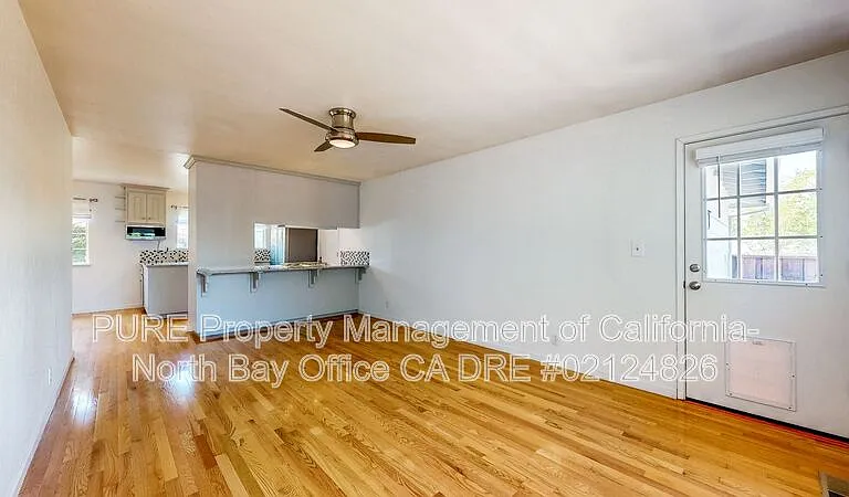 5617 Dupont Dr — Photo 12