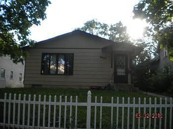 1st image of 2820 31st Ave S