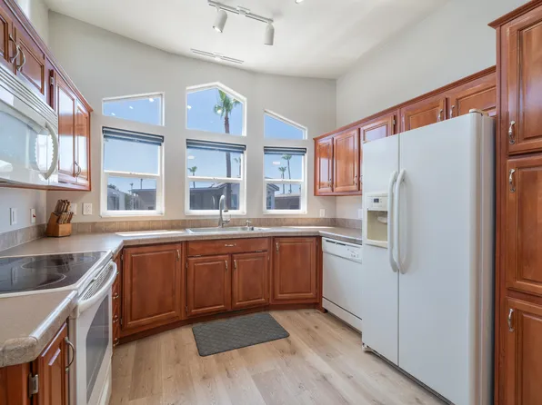 241 AQUAMARINE Drive, Apache Junction, AZ 85119