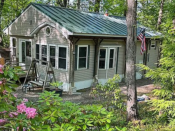 21 Deer Run Path, Heath, MA 01346