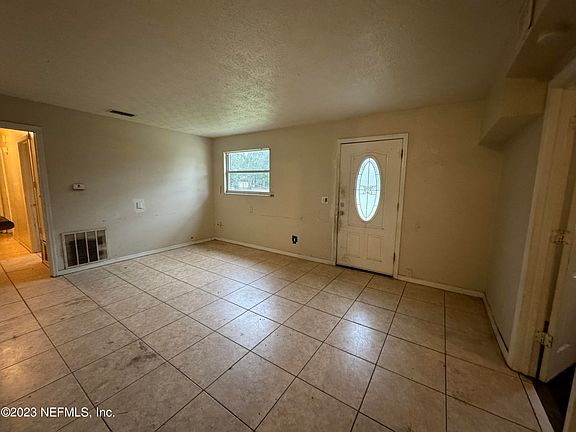 2nd image of 2422 HUGH EDWARDS Drive
