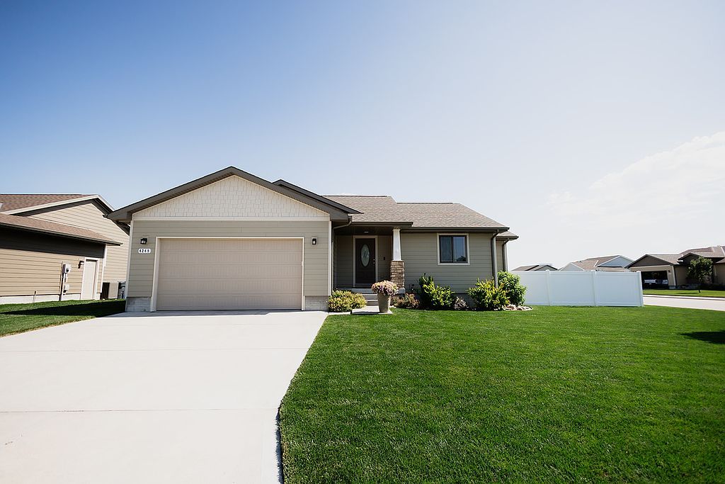 4249 Switchgrass Cir - Property Image