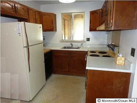 4th image of 76 Franklin Lane #A