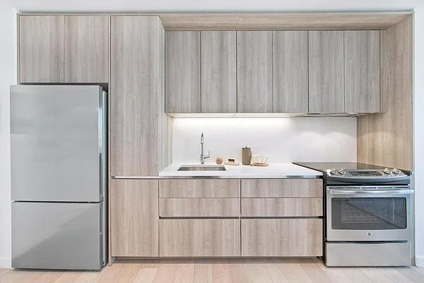 Rented by Bold Marketing | media 10