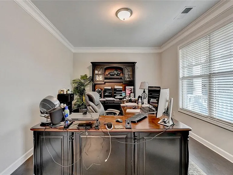 5525 Nesmith Ct — Photo 5