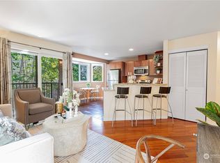 1125 N 93rd St APT 2, Seattle, WA 98103