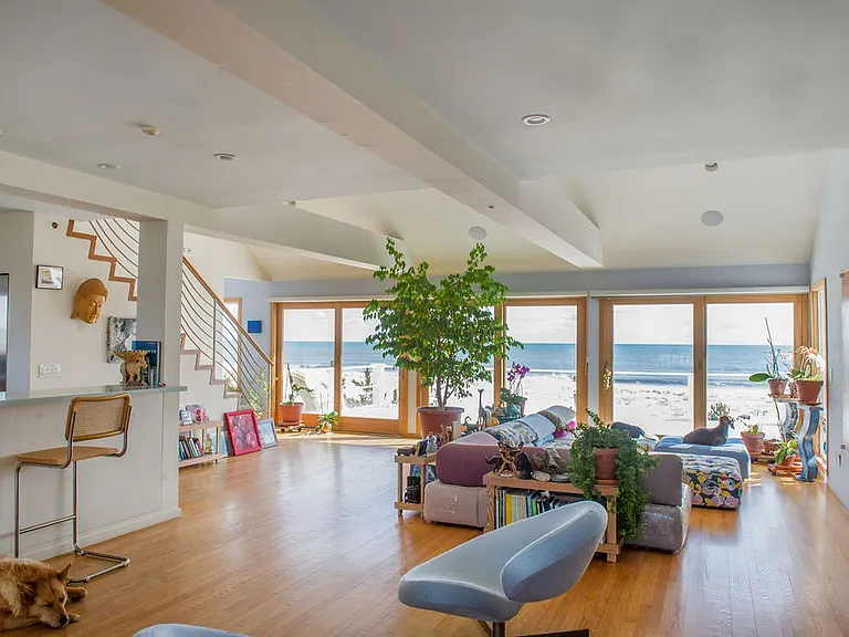 333 Dune Rd — Photo 14