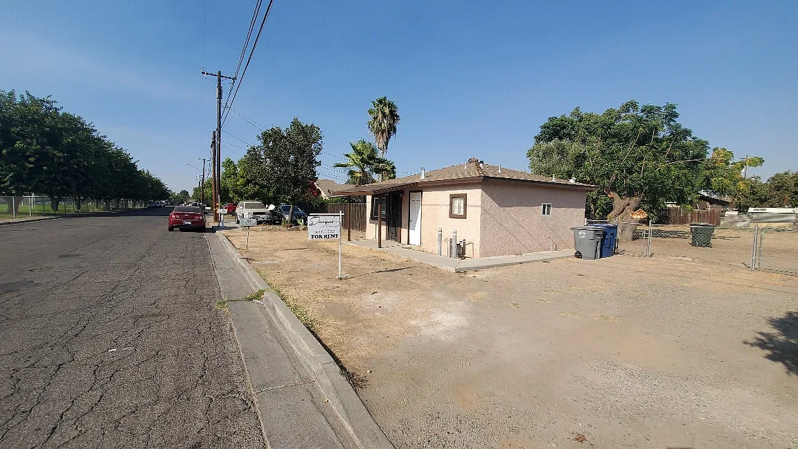 1 bed, 400 sqft, $1,275 — Photo 1