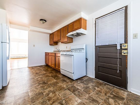 14127 S School St Apartments Chicago Kitchen_02