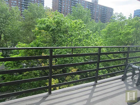 Rented by Halstead Real Estate | media 32