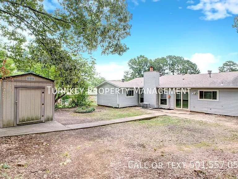 1910 Fair Oaks Dr — Photo 16