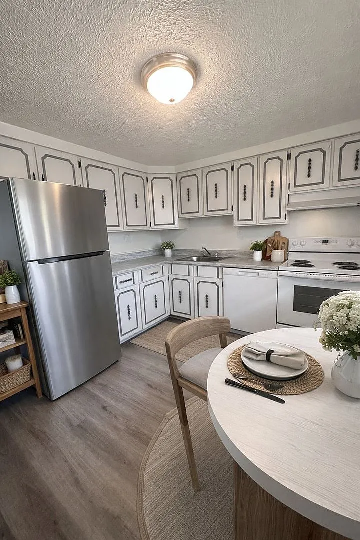 Jefferson Trace Apartments | Spacious 2BR Available Apply Today! — Photo 3
