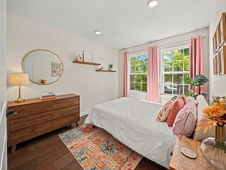 12 Plaza Rd #46 — Photo 23
