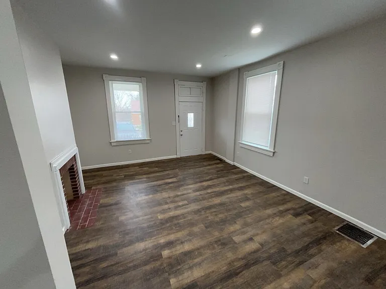 2835 Lehman Rd — Photo 2
