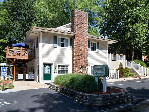 2nd image of 5584 Harlan Sq
