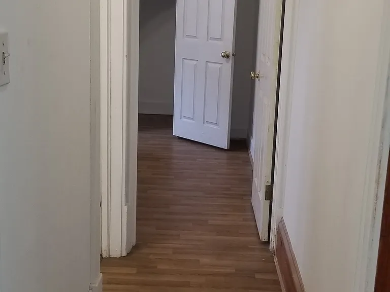 2410 University Ave NE #1 — Photo 14