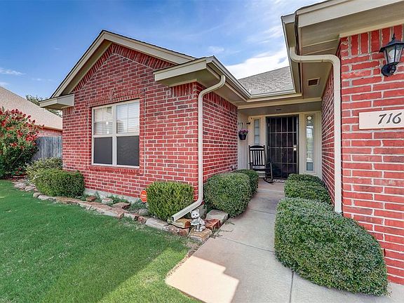4th image of 716 Heather Wood Ct