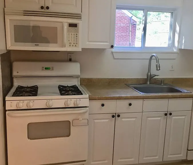 2404 N Kensington St — Photo 10