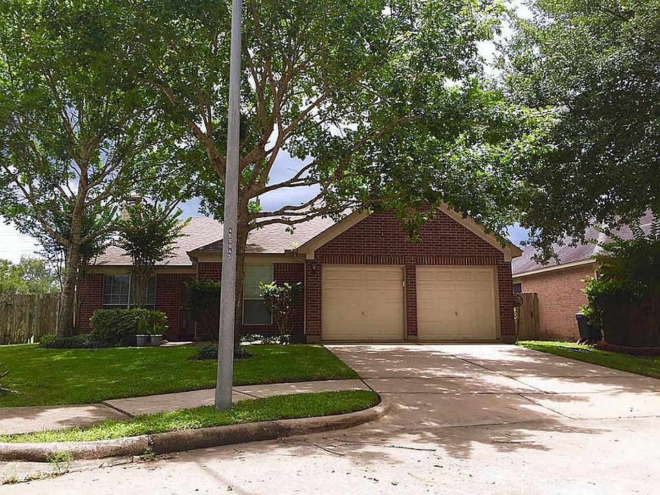 1st image of 3922 Vinecrest Dr