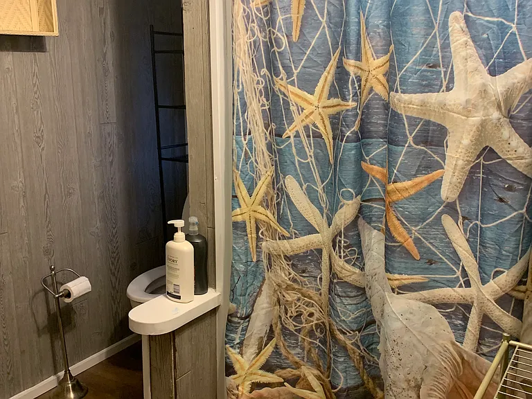 2924 Burnsville St SW — Photo 9